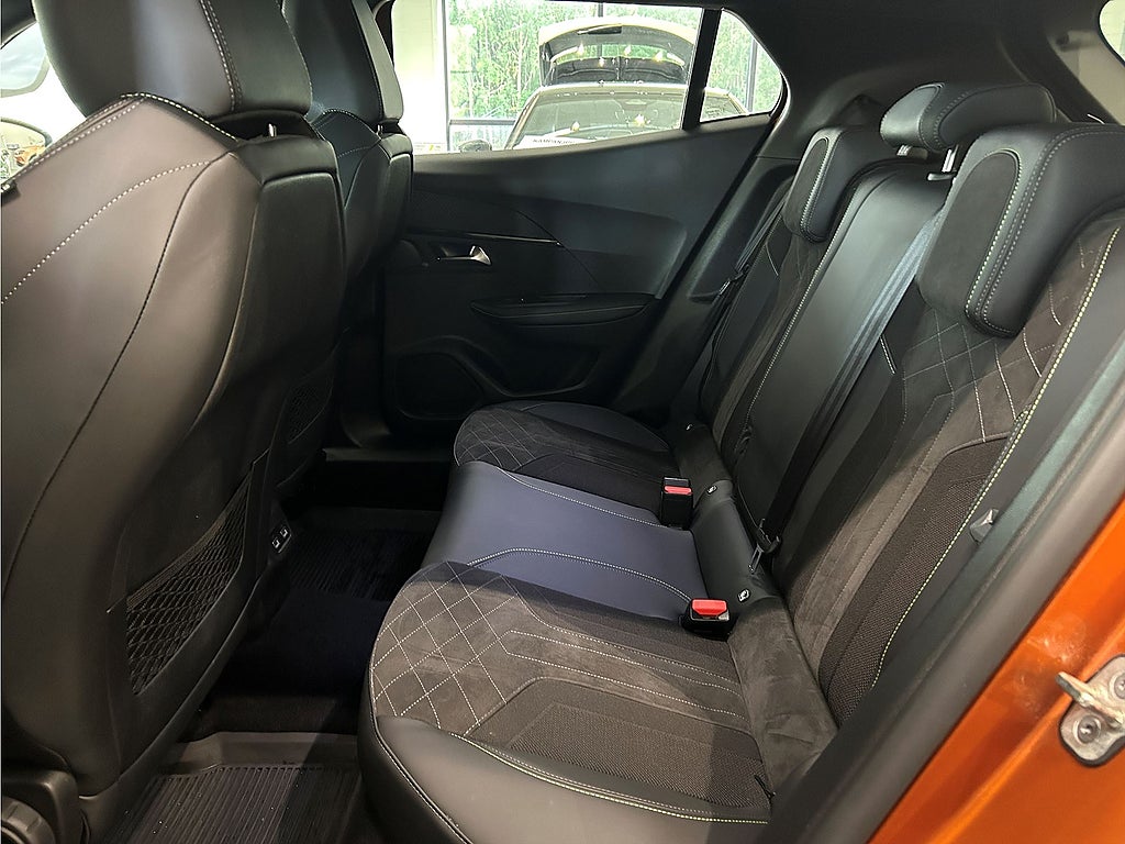 Bild på Peugeot 2008 GT 1.2 PT 155hk Aut - B-KAMERA,CARPLAY