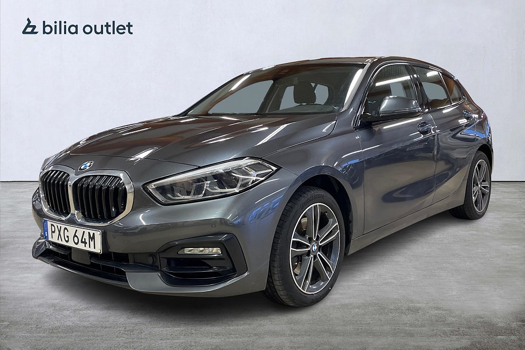 BMW 118I Sportline / M-värmare / Sensorer / Bluetooth