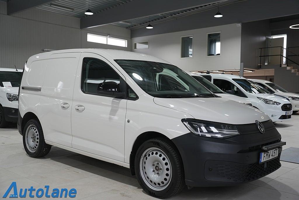 Volkswagen Caddy Cargo 2.0 TDI BMT 4Motion Värmare,Dragkrok,PDC,Carplay