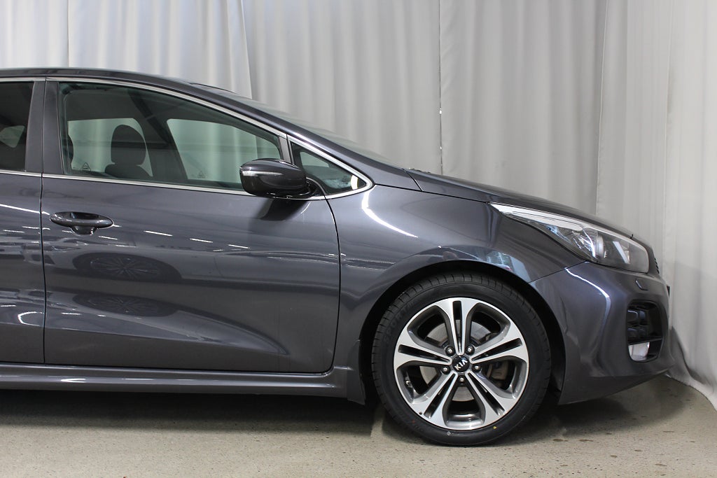 Kia Ceed 1.6 CRDi DCT GT-Line, M&K-värmare, S&V-hjul 3,99% Ränta