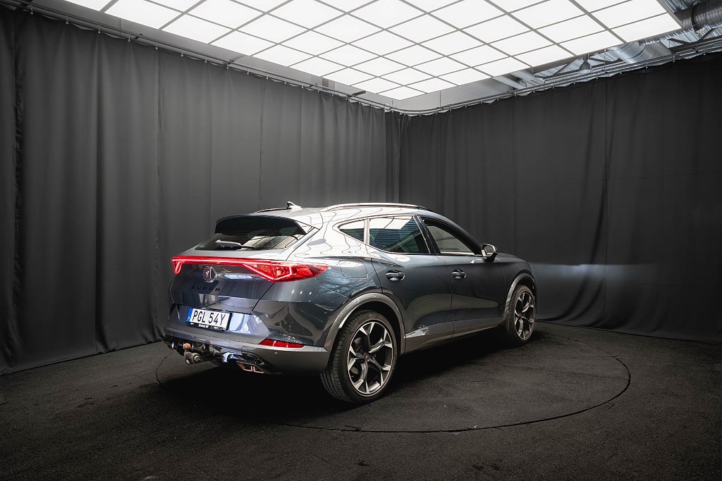 Cupra Formentor e-Hybrid LÄDER DRAG 360° ELSTOL MINNE 1-ÄGARE MOMS