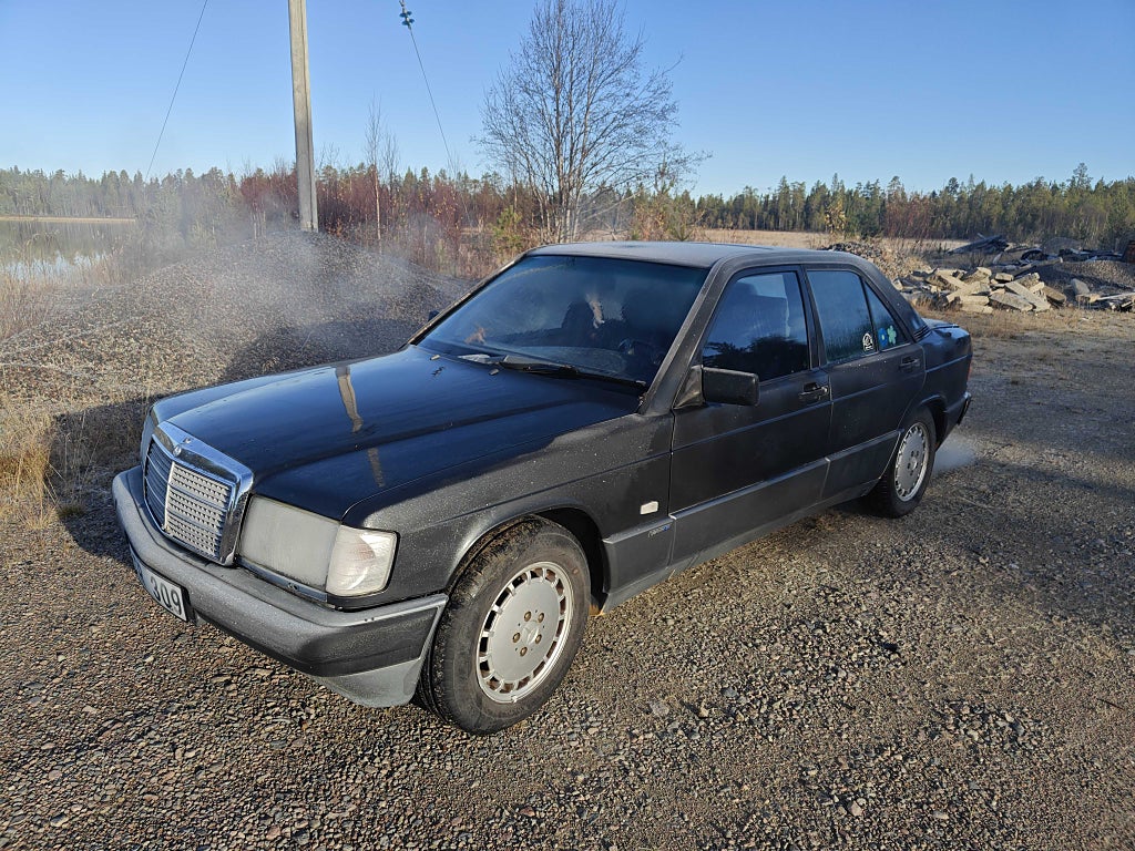 Mercedes-Benz W201 