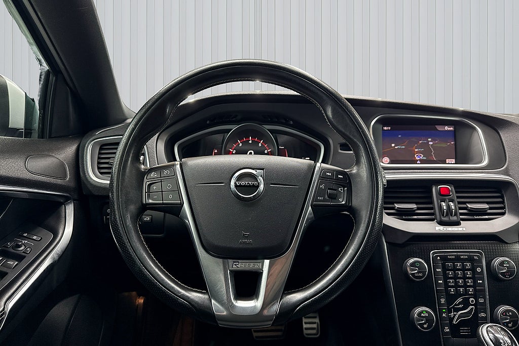 Volvo V40 2018