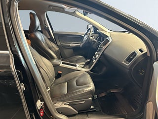 Volvo XC60 D4 AWD Aut Summum Business Edt Skinn/Dvärm/SoV/Ledramp – bild 10
