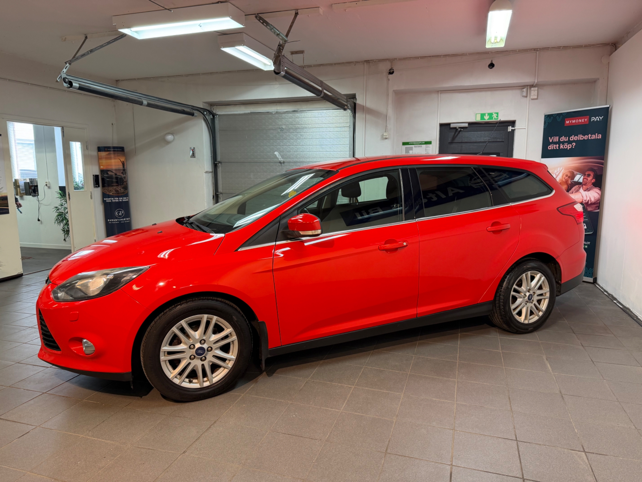 Ford Focus 2014, photo 4/10