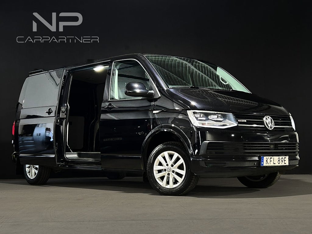 Volkswagen Transporter 2.0 TDI 4MOTION |VÄRMARE |MOMS |LED| L2 |2X-SKJUTDÖRRAR