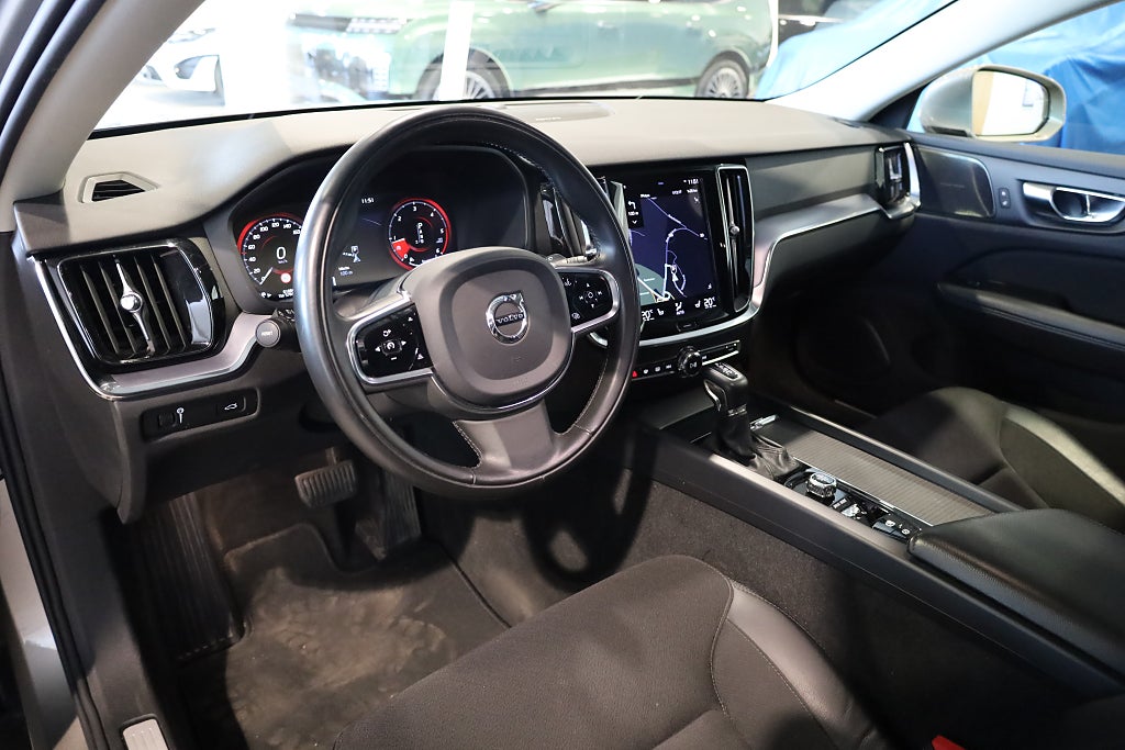 Volvo V60 D4 AWD Aut Momentum H/K Navi Kamera Leasbar 2021