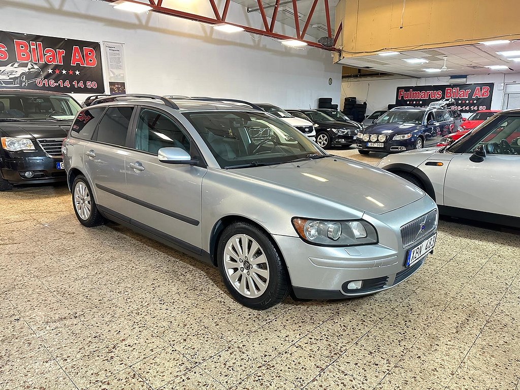 Volvo V50 2.4 Kinetic Automat Besiktigad & Ny Servad 170hk