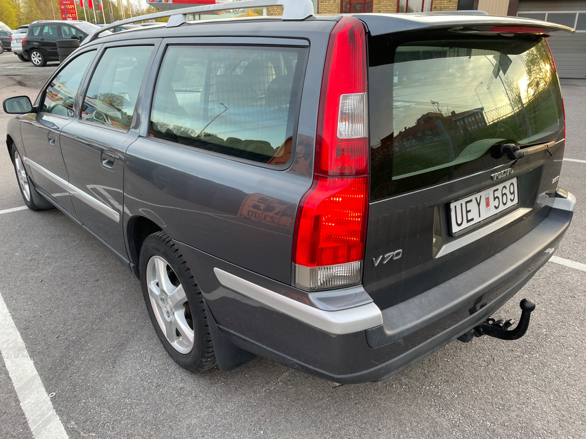 Volvo V70 2004, photo 4/46