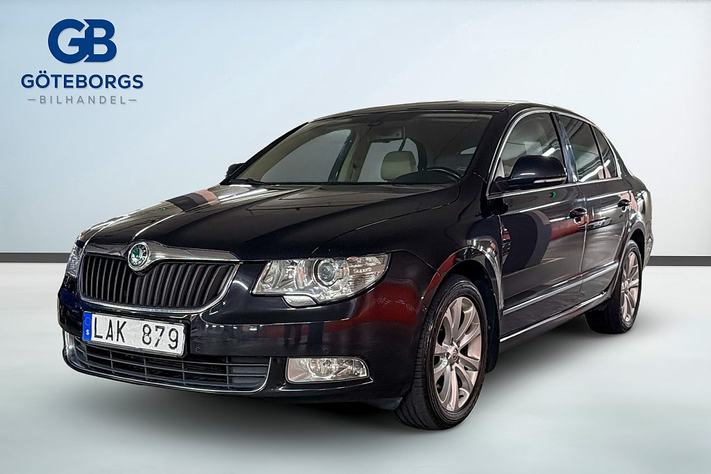 Skoda Superb 2.0 TDI Elegance Välservad