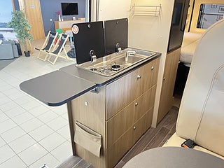 Husbil-halvintegrerad Adria TWIN 600 SP AXESS 14 av 25