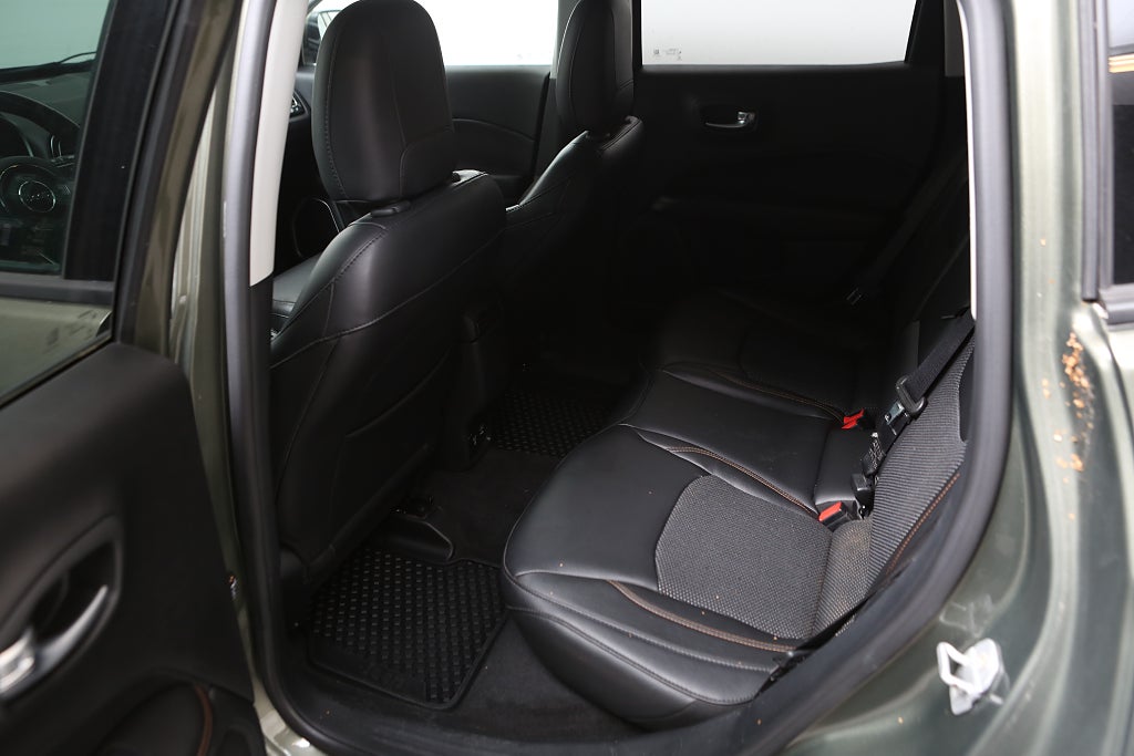 Jeep Compass 1,4 140hk Limited Backkamera 2018