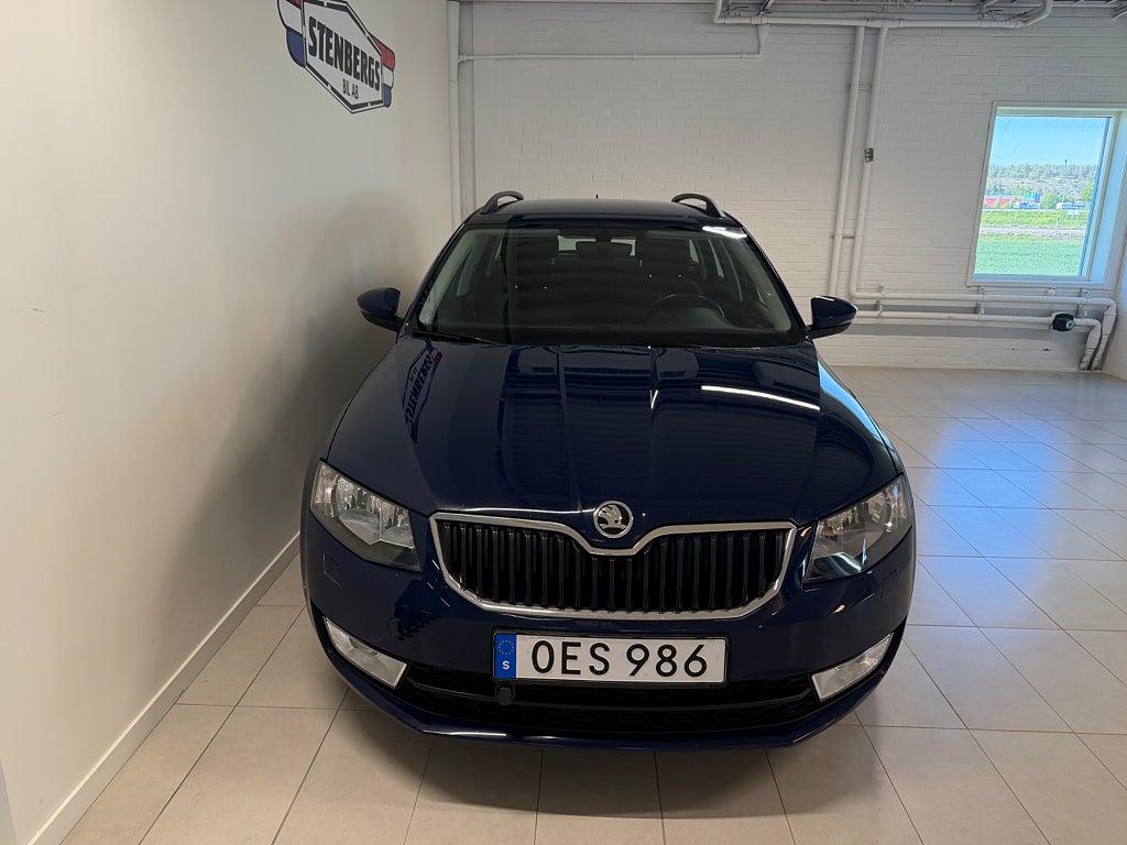 Skoda Octavia Kombi 1.6 TDI Ambition Euro 6 SÅLD thumbnail