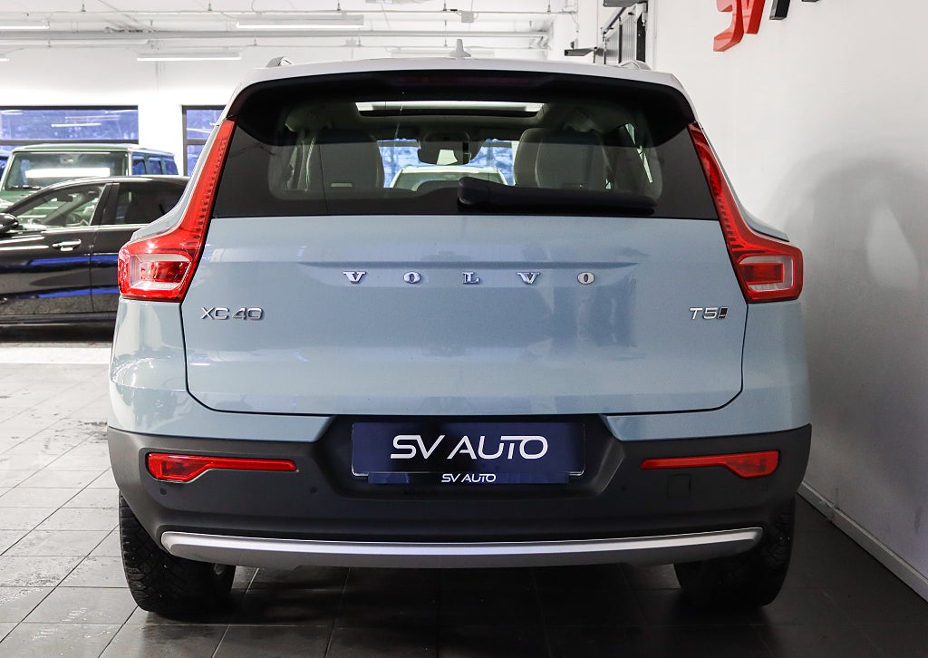 Volvo XC40 T5 AWD Intro Edition H/K Panorama 360°