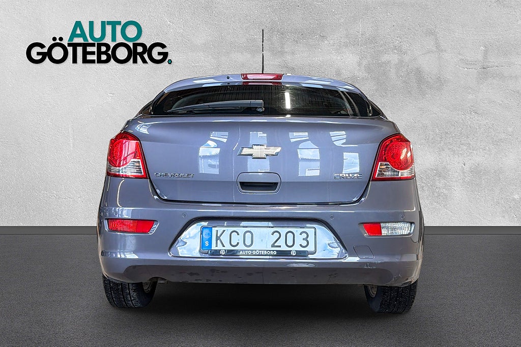 Chevrolet Cruze Halvkombi 1.6 Dragkrok Fullservad  AUX Nybesiktigad