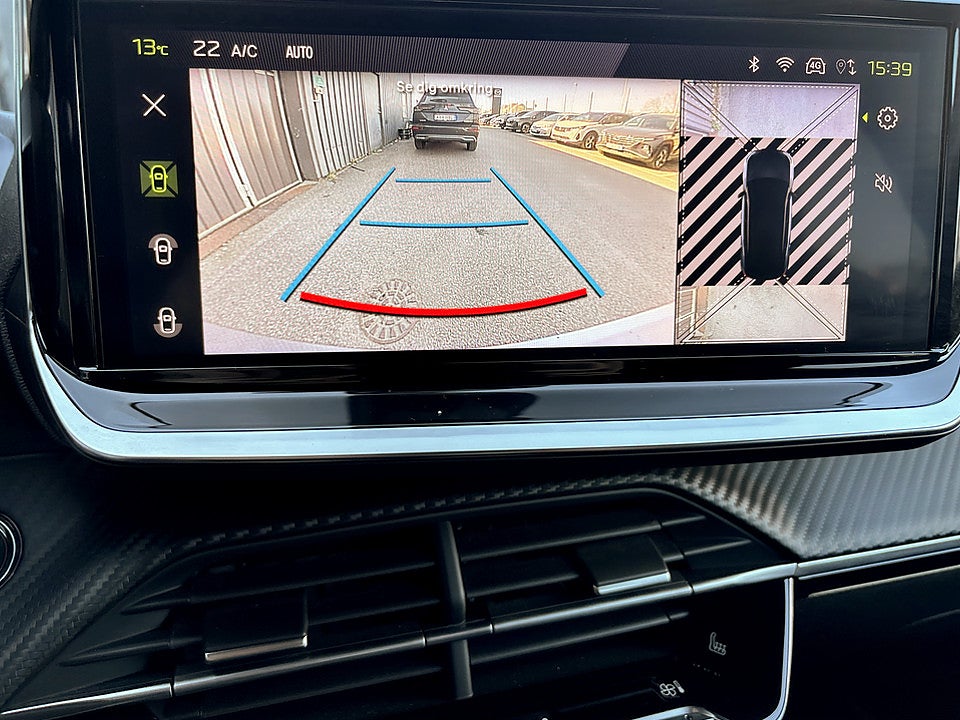 Bild på Peugeot 2008 GT 1.2 PT 130hk Aut B-KAMERA CARPLAY ELSTOL