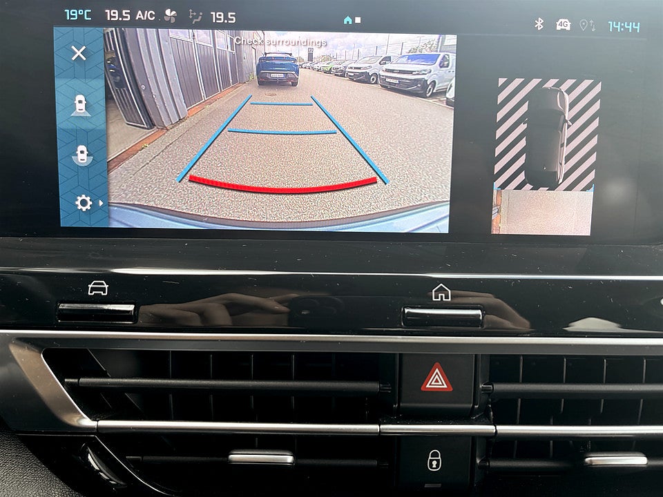 Bild på Citroën C4 Shine 1.2 PT 130hk Aut B-KAMERA RATTVÄRME