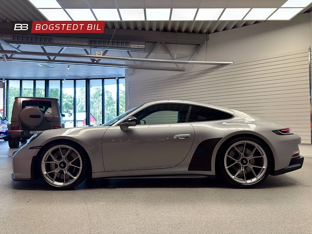 Porsche 911 GT3 Touring 992 PDK 510hk | Skalstolar | Kolfibertak