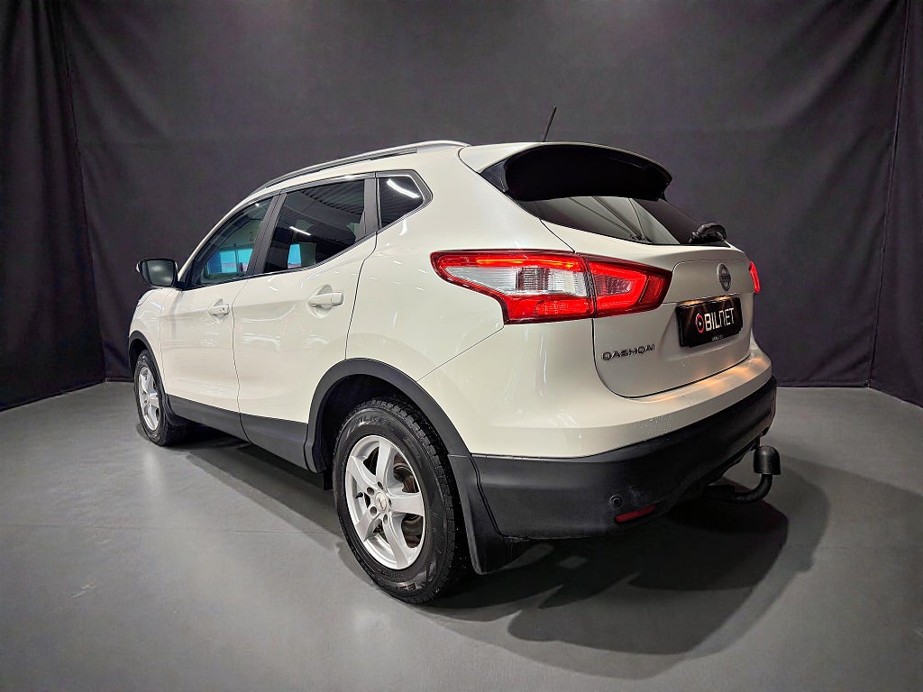 Nissan Qashqai 1.2 DIG-T XTRONIC-CVT N-Connecta Panorama 360