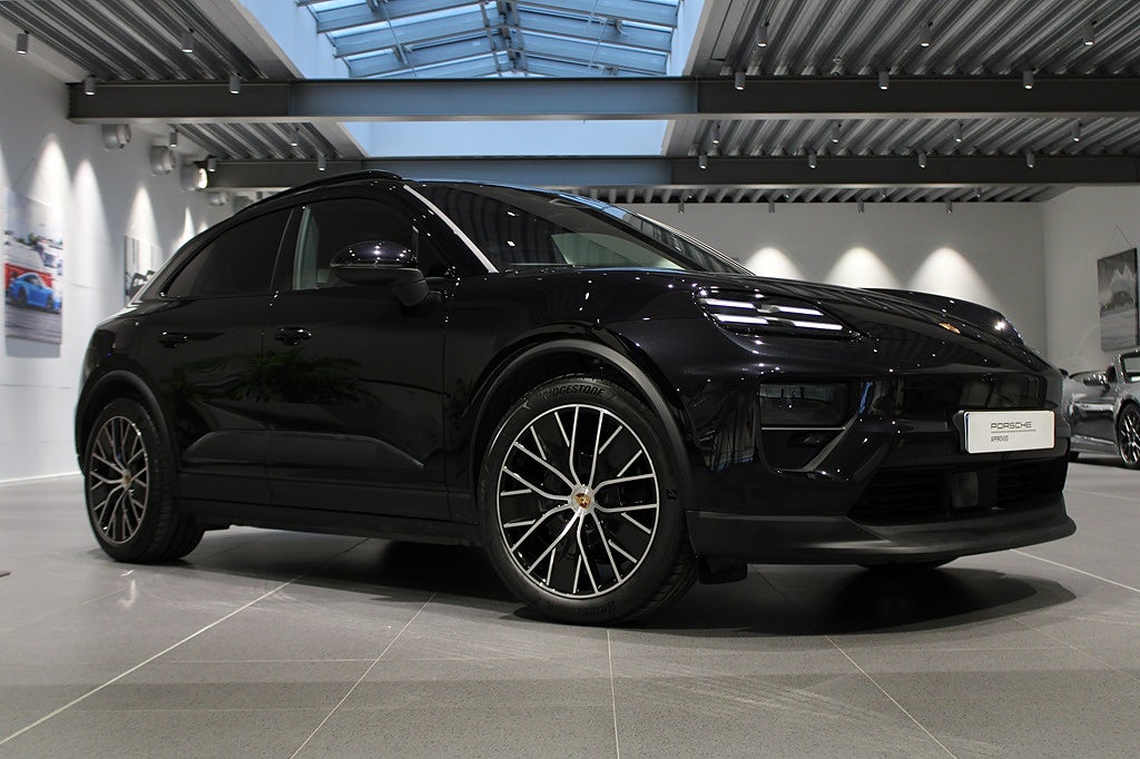 Porsche Macan 4