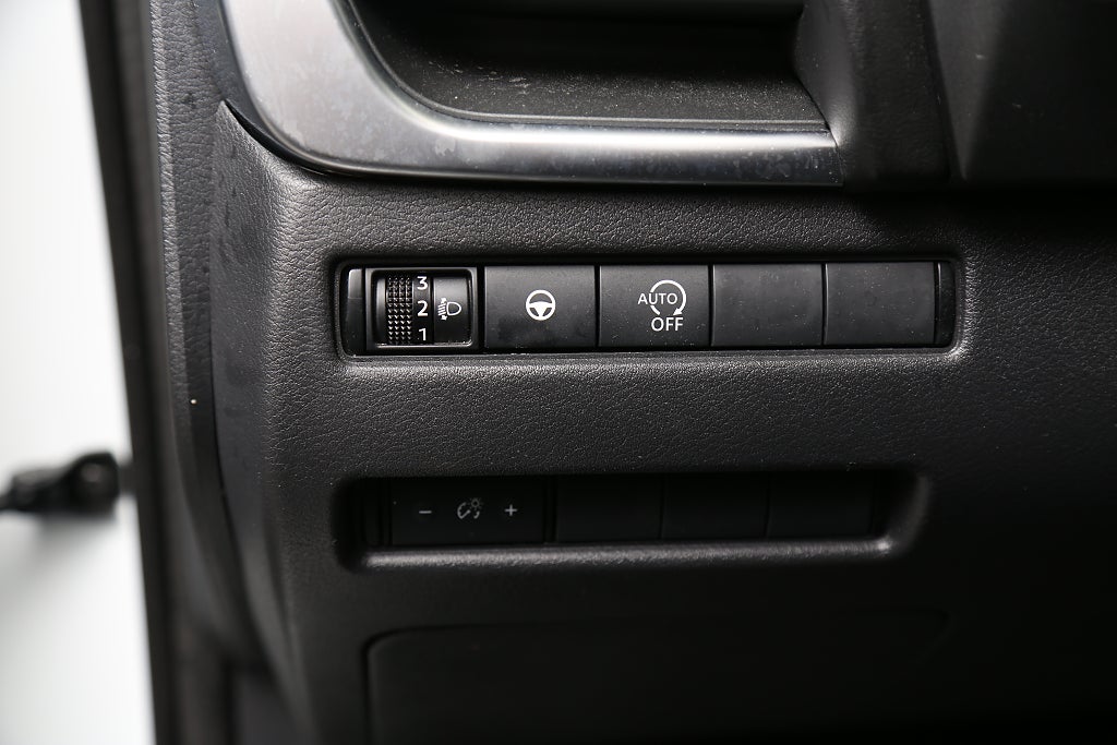 Nissan Qashqai 1,3 DIG-T XTRONIC-CVT 158hk N-Connecta Navi 360°-kamera