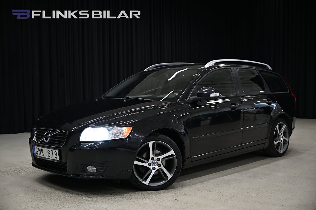Volvo V50 D2 115HK Momentum|Dieselvärmare|Kambytt|Farthållare