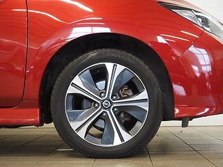 Halvkombi Nissan Leaf 8 av 21