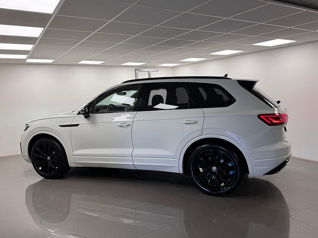 Volkswagen Touareg 2021 - miniatyr 16