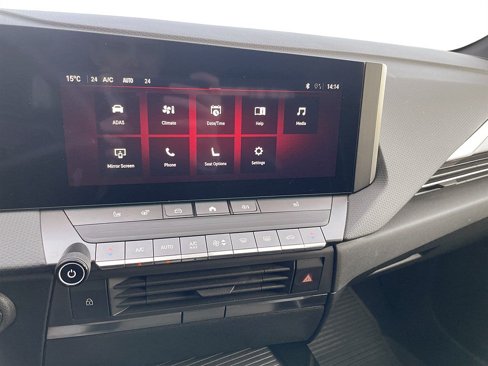 Bild på Opel Astra GS ST 1.2 PT 130hk Aut - RATTVÄRME