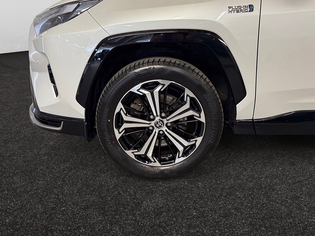 Toyota RAV4 Plug-in Hybrid 306hk Style Premium Drag Förklimatiserin bild 3