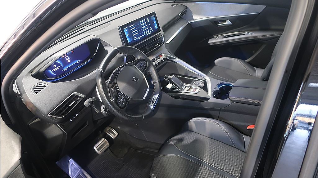 Bild på Peugeot 3008 GT 1.2 PT 130hk Aut - ELBAKLUCKA