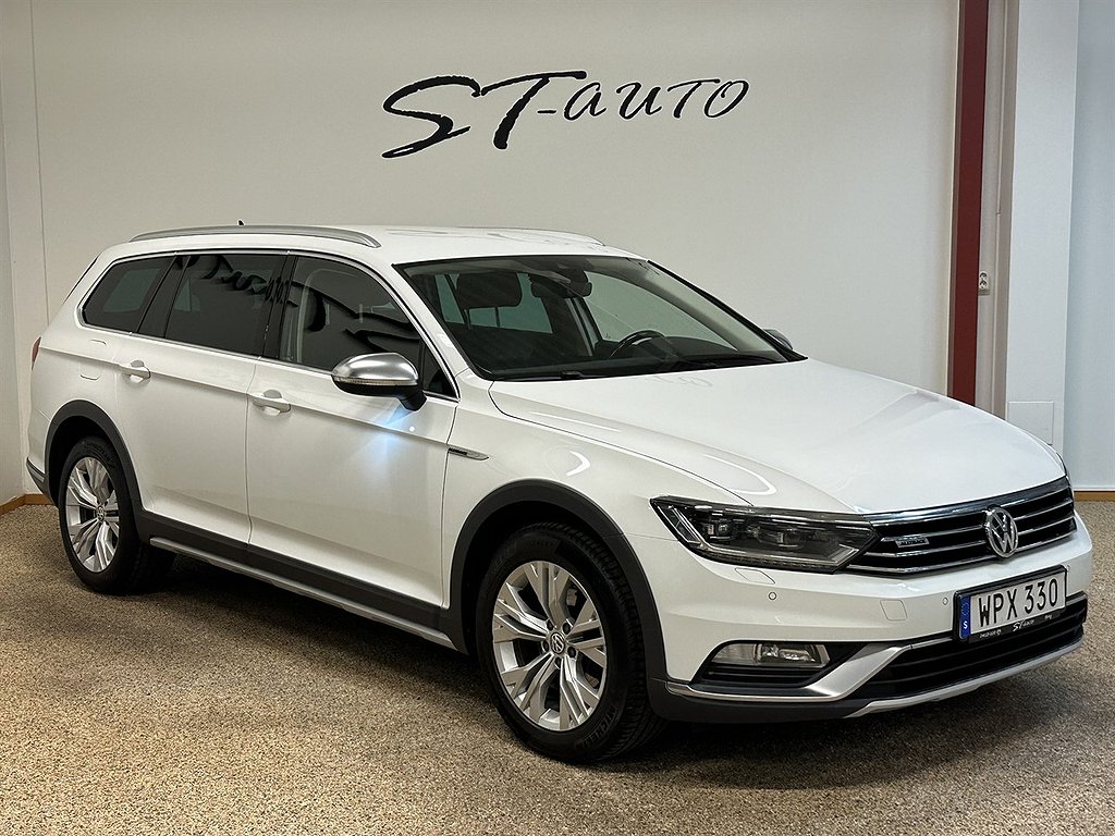 Volkswagen Passat Alltrack 2.0 TDI 4M DSG Cockpit 190hk