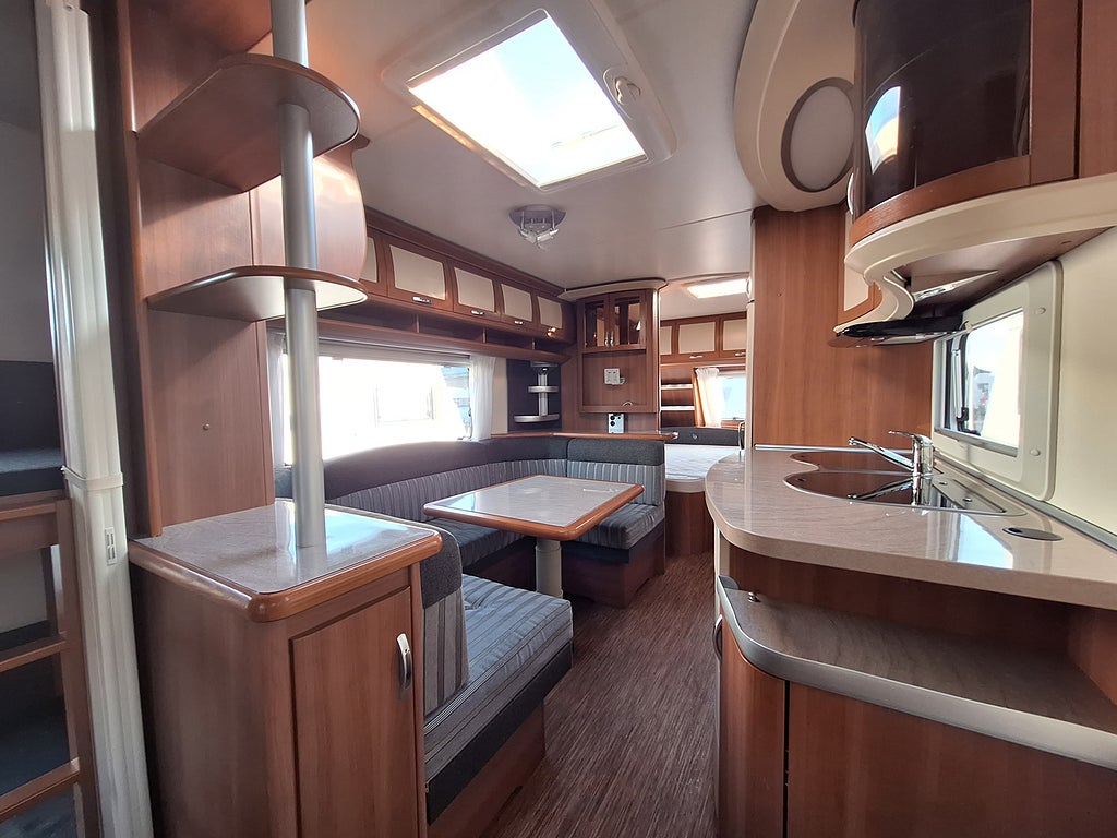 Hobby Prestige 650 KMFe Barnkammare, Nytt Tält
