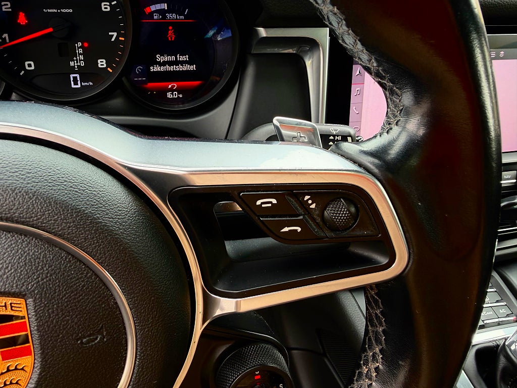 Porsche Macan PDK Base|Sport Chrono|21"|Värmare|CarPlay|BOSE|Panorama