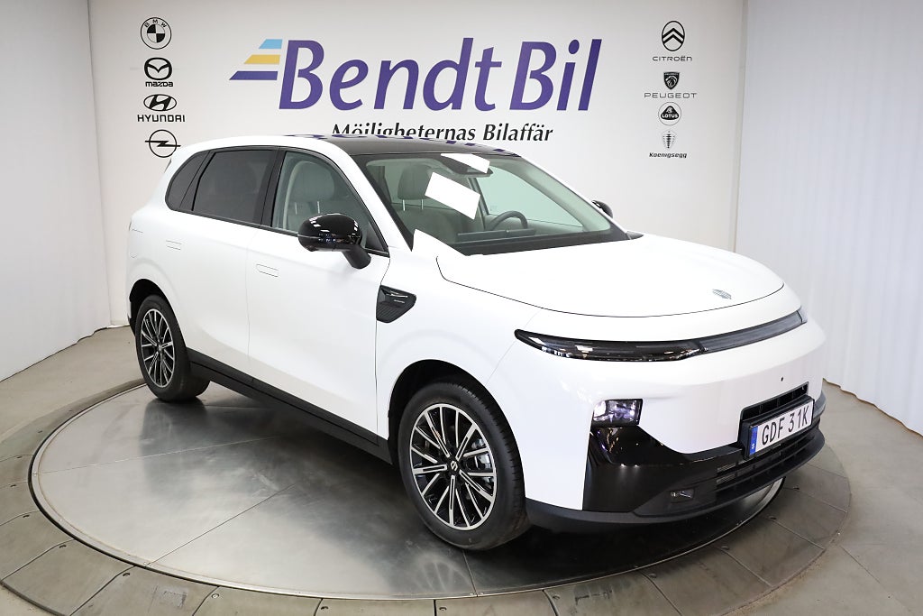 Leapmotor B10 EREV *900km Räckvidd 