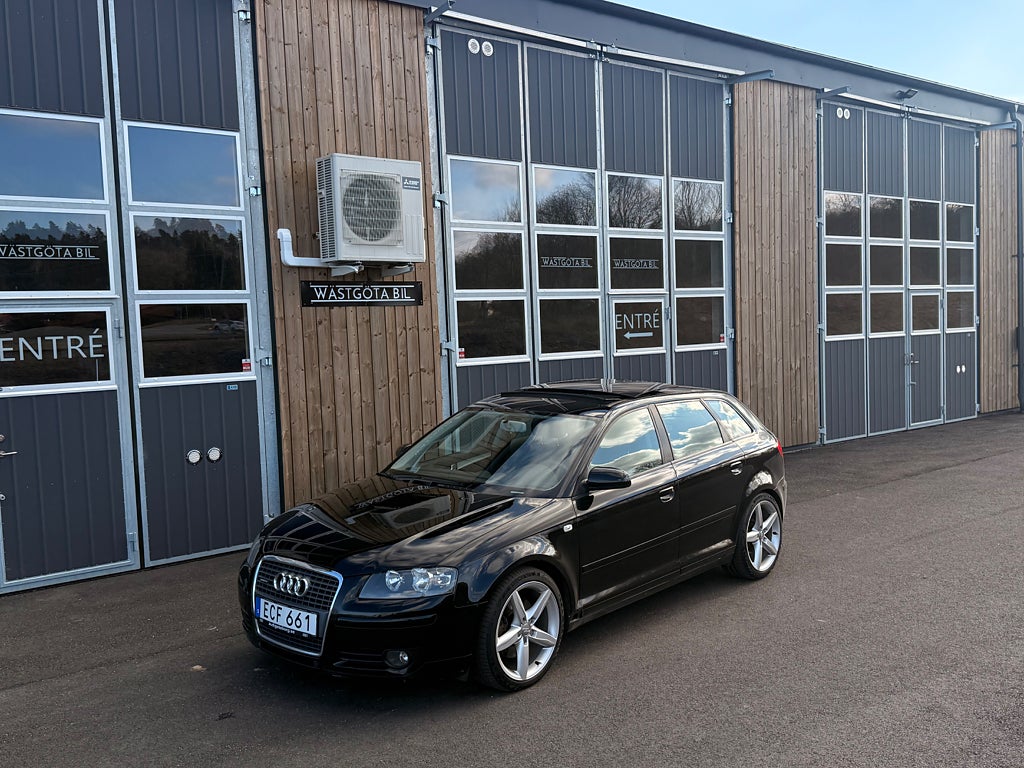 Audi A3 Sportback 2.0 TFSI quattro 200hk|Panorama|Välservad