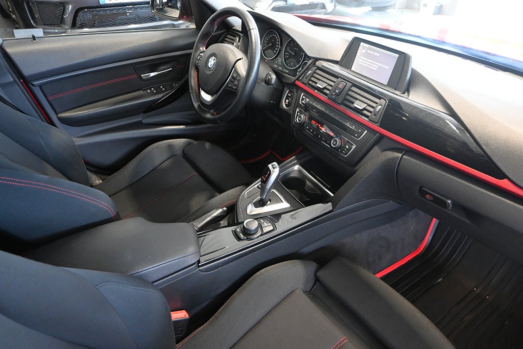 BMW 328i 2014 - miniatyr 10