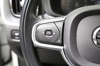 SUV Volvo XC60 21 av 31