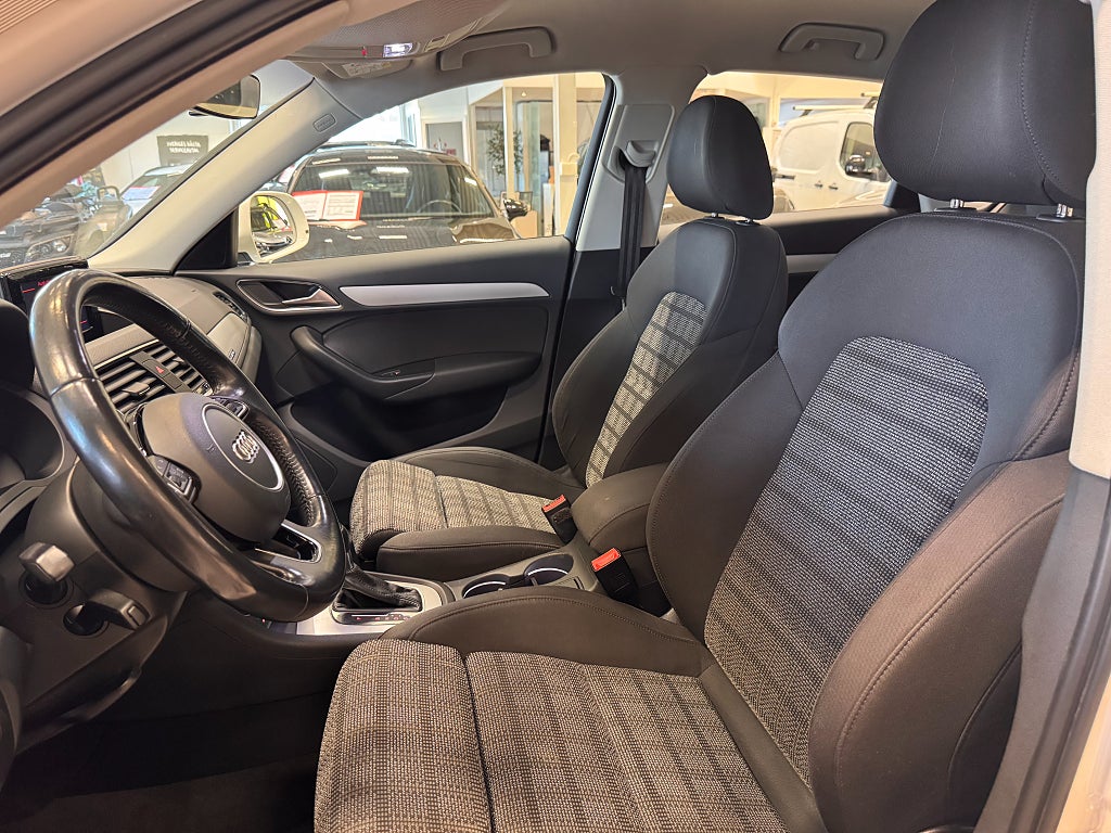 Audi Q3 2017 - miniatyr 12