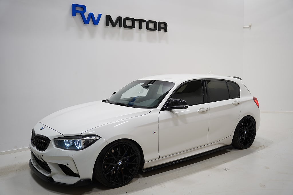 BMW M140i 5-dörrars 340hk H/K Milltek Coils 19" Maxton M2-front