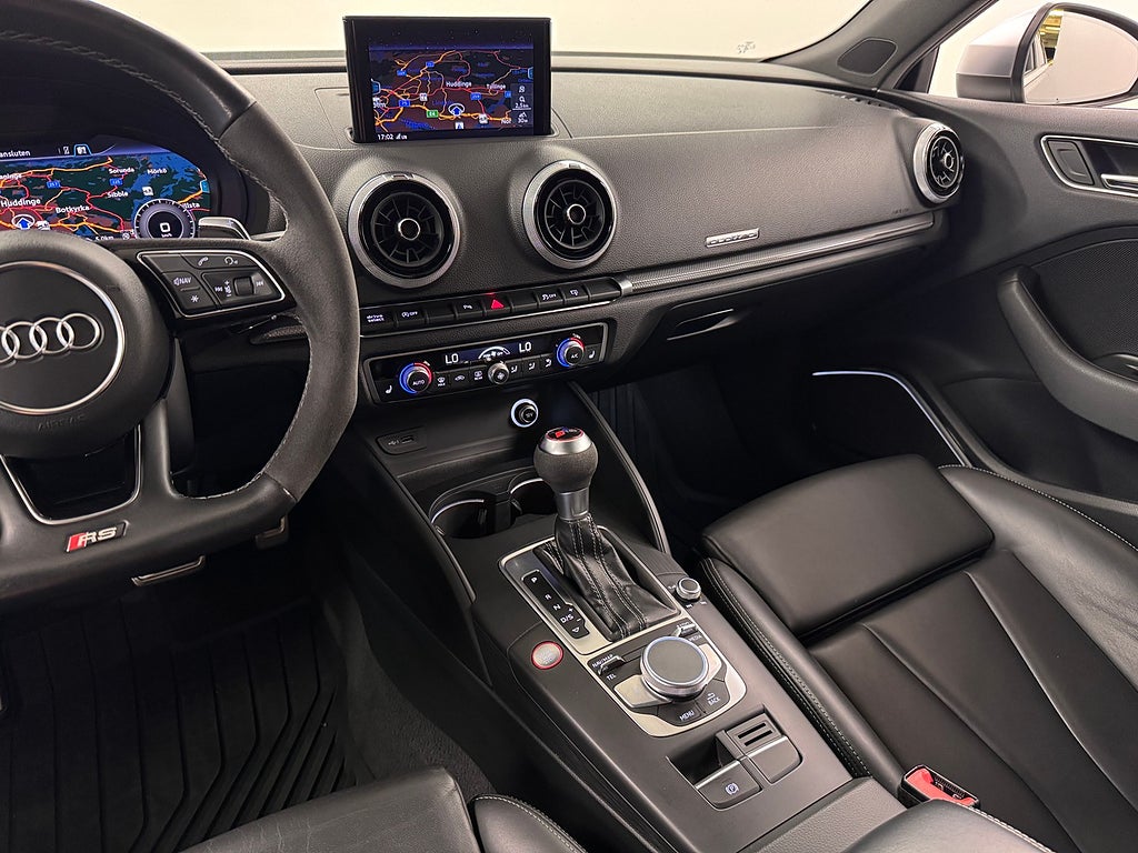 Audi RS3 2018 - miniatyr 6
