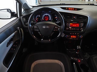 Halvkombi Kia Ceed 14 av 21
