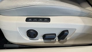 Halvkombi Skoda Superb 15 av 16