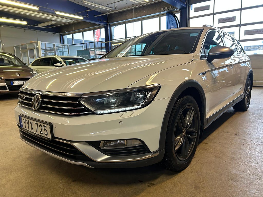 Volkswagen Passat Alltrack 2.0 TDI DPF 4Motion Alltrack /Läder /Pano/Vhjul /1Ägare