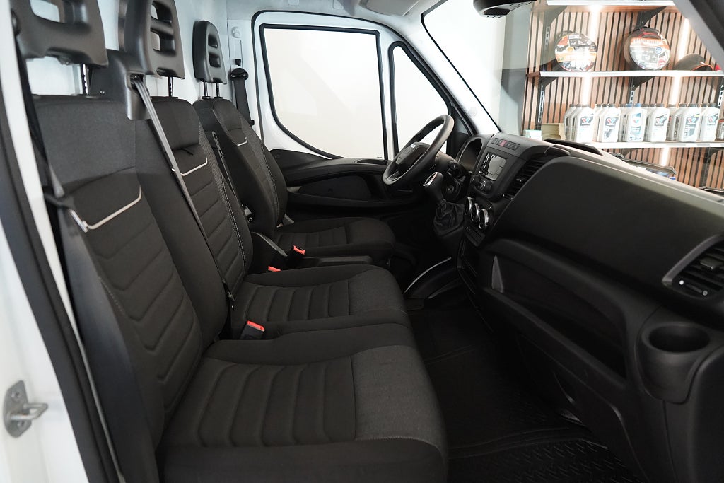 Iveco Daily 2023 - miniatyr 7