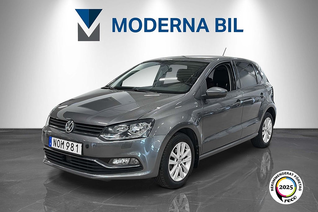 Volkswagen Polo 1.2 TSI 90hk Nybesiktad Bluetooth Motorvärmare 360kr/år