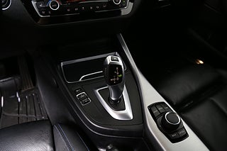 Halvkombi BMW 118I 19 av 26