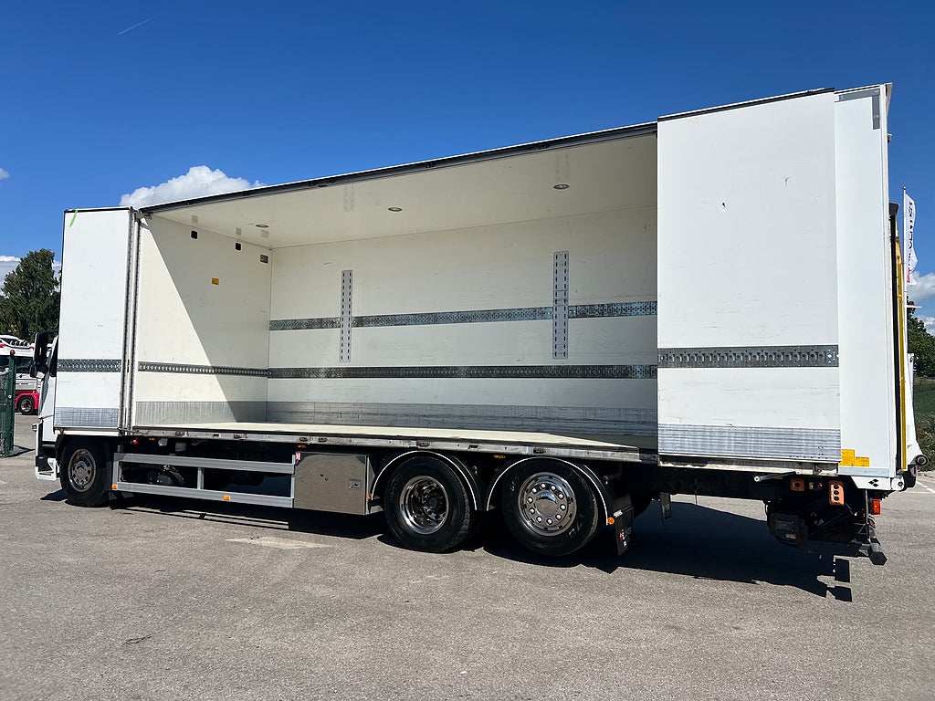 Volvo FM 410 6x2 Skåpbil, Öppningsbarsida, Bussbygg, Värmare