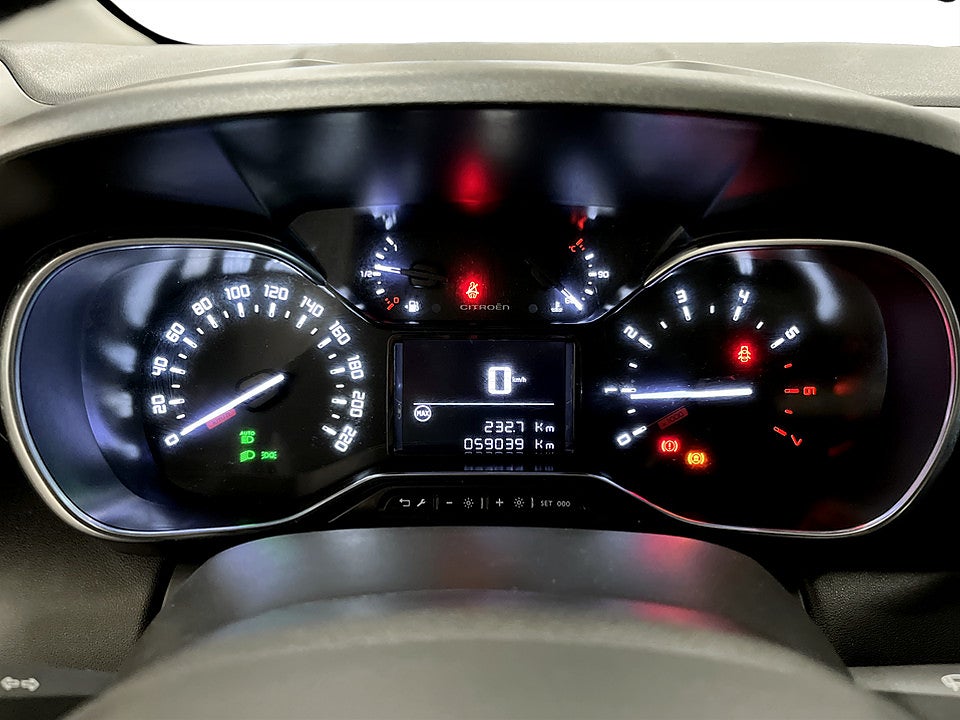 Bild på Citroën C3 Aircross Feel 1.2 PT CARPLAY FARTHÅLLARE 110hk