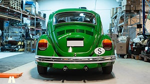 Den nuvarande ägaren har lagt ned närmare 60 000 kronor på att få bilen i fint skick. Foto: Bidders Highway